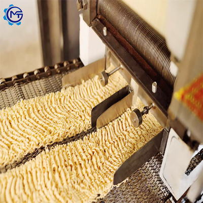 Dây chuyền sản xuất mì ăn liền tự động 11000 chiếc / H 50kw